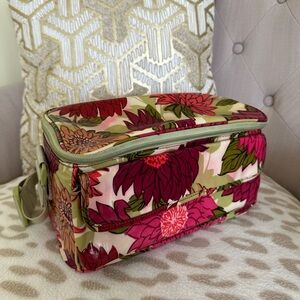 Vera Bradley Hello Dahlia Print Vinyl Cooler Lunchbox